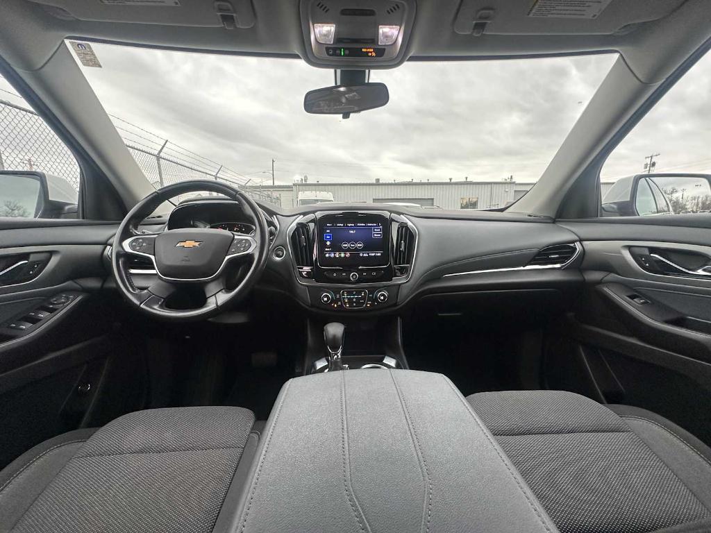 used 2021 Chevrolet Traverse car, priced at $24,000