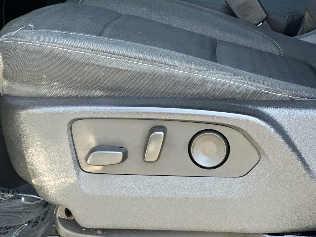 used 2023 GMC Sierra 1500 car, priced at $28,679