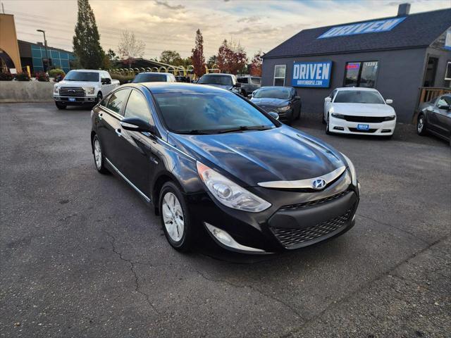 used 2015 Hyundai Sonata Hybrid car, priced at $3,400