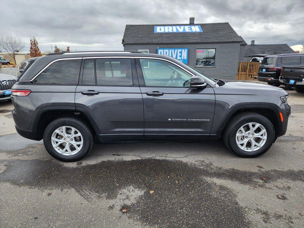 used 2023 Jeep Grand Cherokee car, priced at $30,359