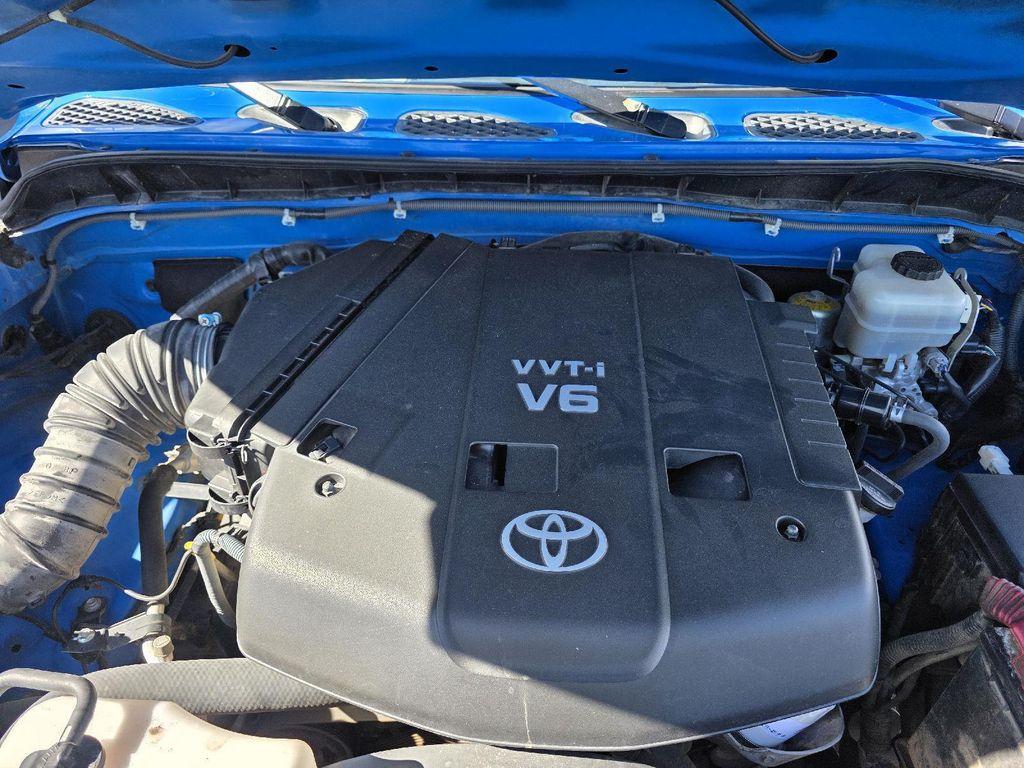 used 2007 Toyota FJ Cruiser car, priced at $15,992