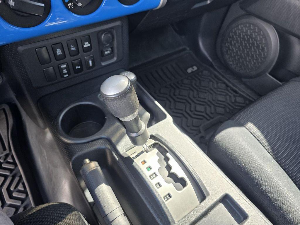 used 2007 Toyota FJ Cruiser car, priced at $15,992