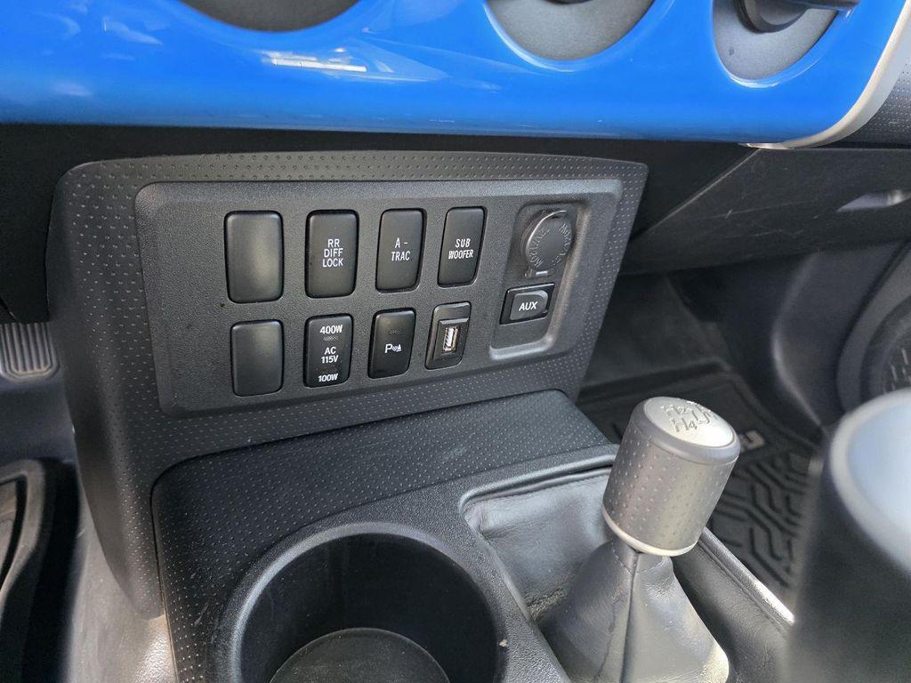 used 2007 Toyota FJ Cruiser car, priced at $15,992