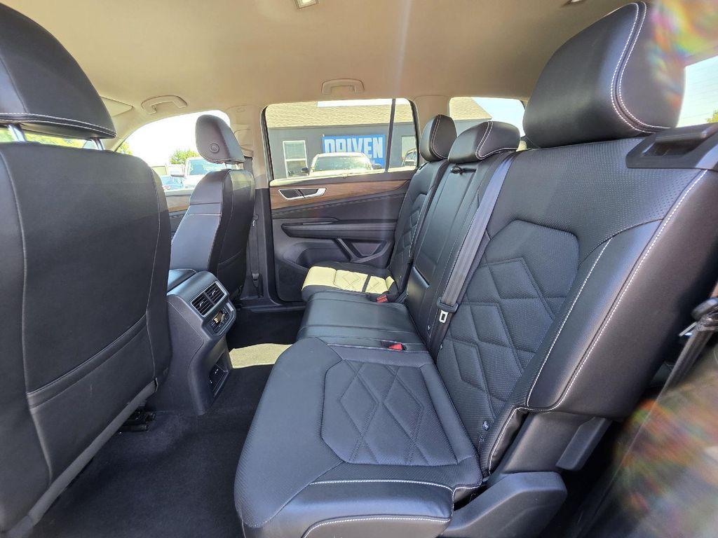 used 2024 Volkswagen Atlas car, priced at $31,199