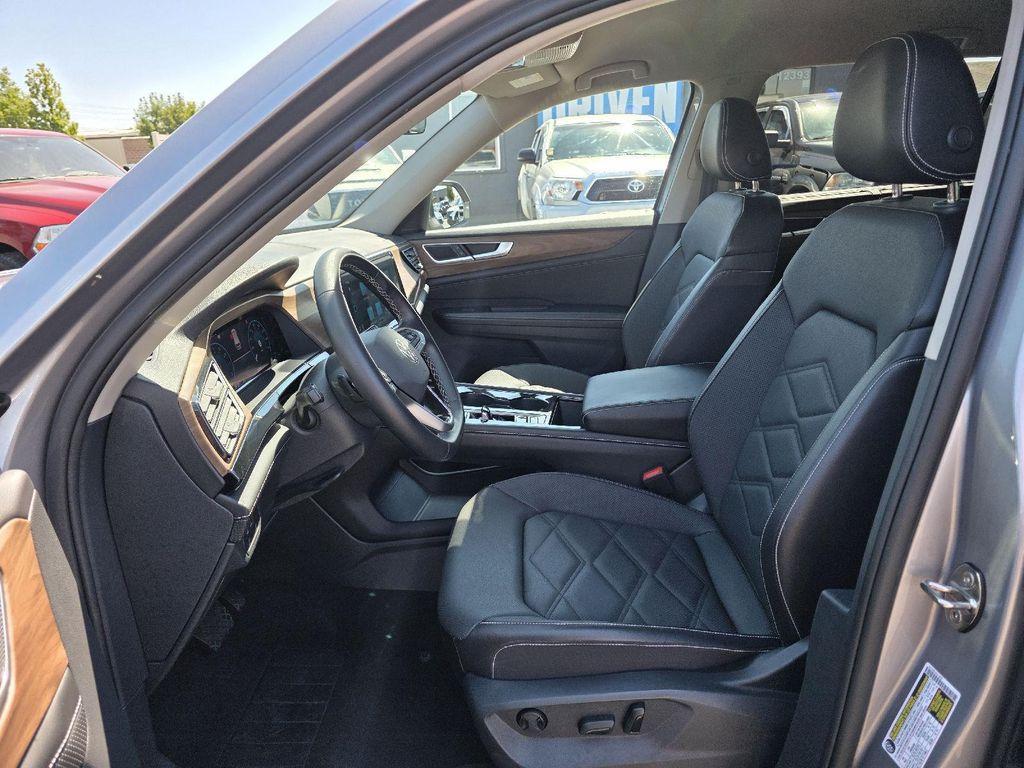 used 2024 Volkswagen Atlas car, priced at $31,199