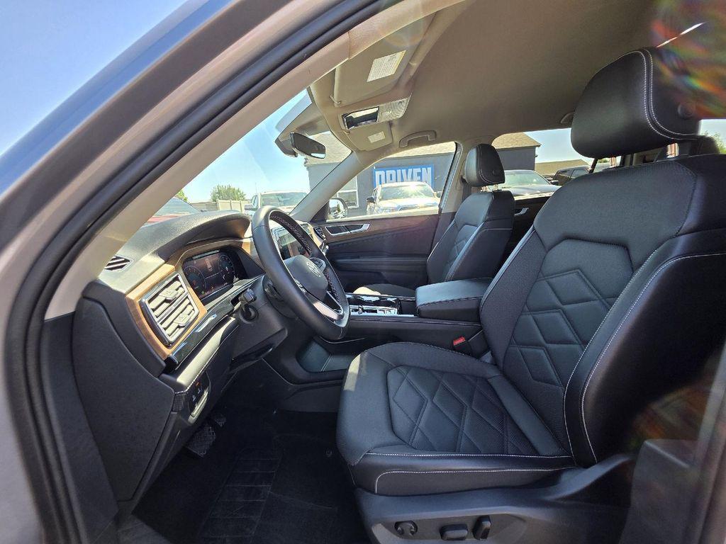 used 2024 Volkswagen Atlas car, priced at $31,199