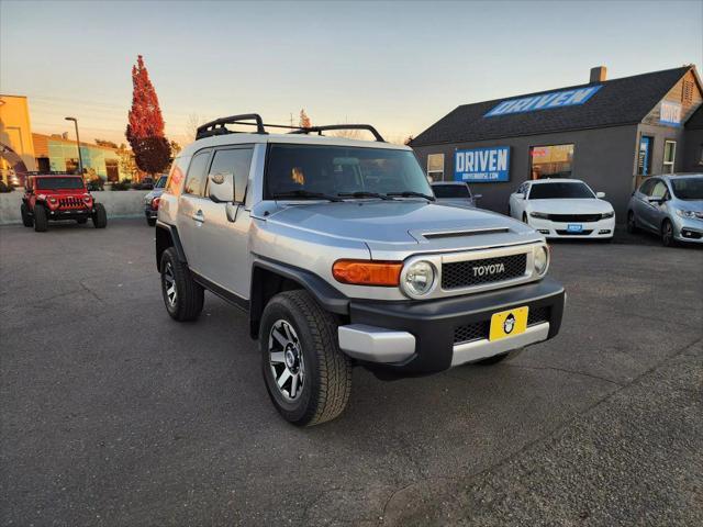 used 2008 Toyota FJ Cruiser car, priced at $13,900