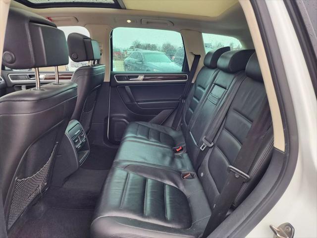 used 2016 Volkswagen Touareg car, priced at $14,900