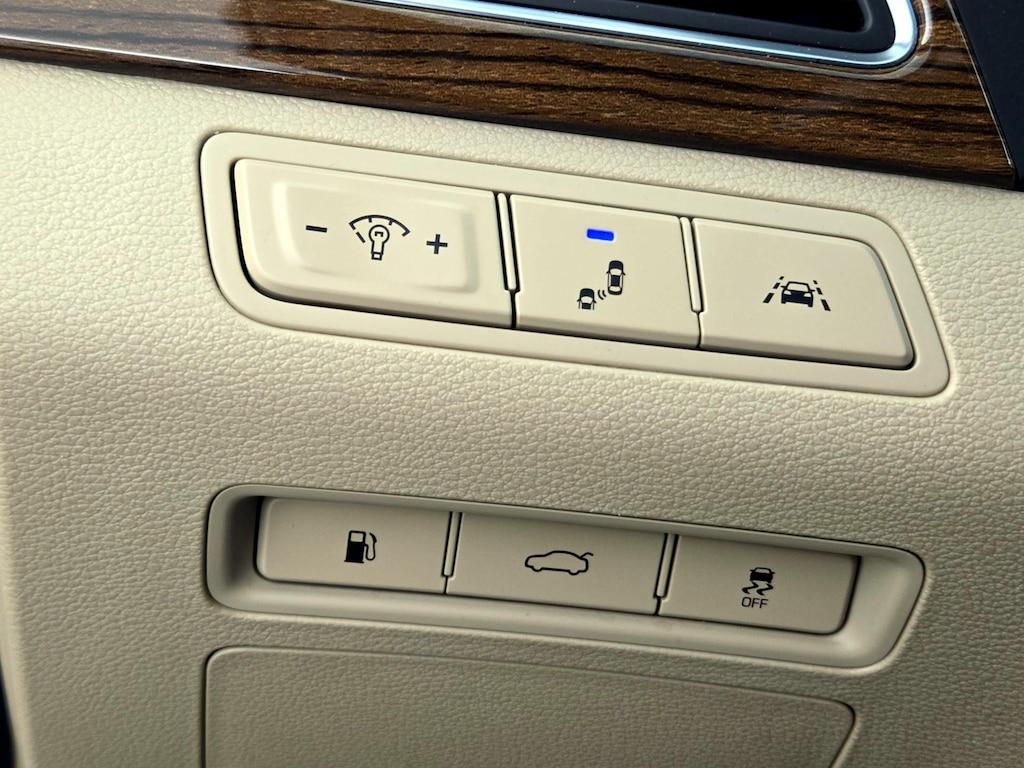 used 2017 Hyundai Sonata Hybrid car, priced at $16,998