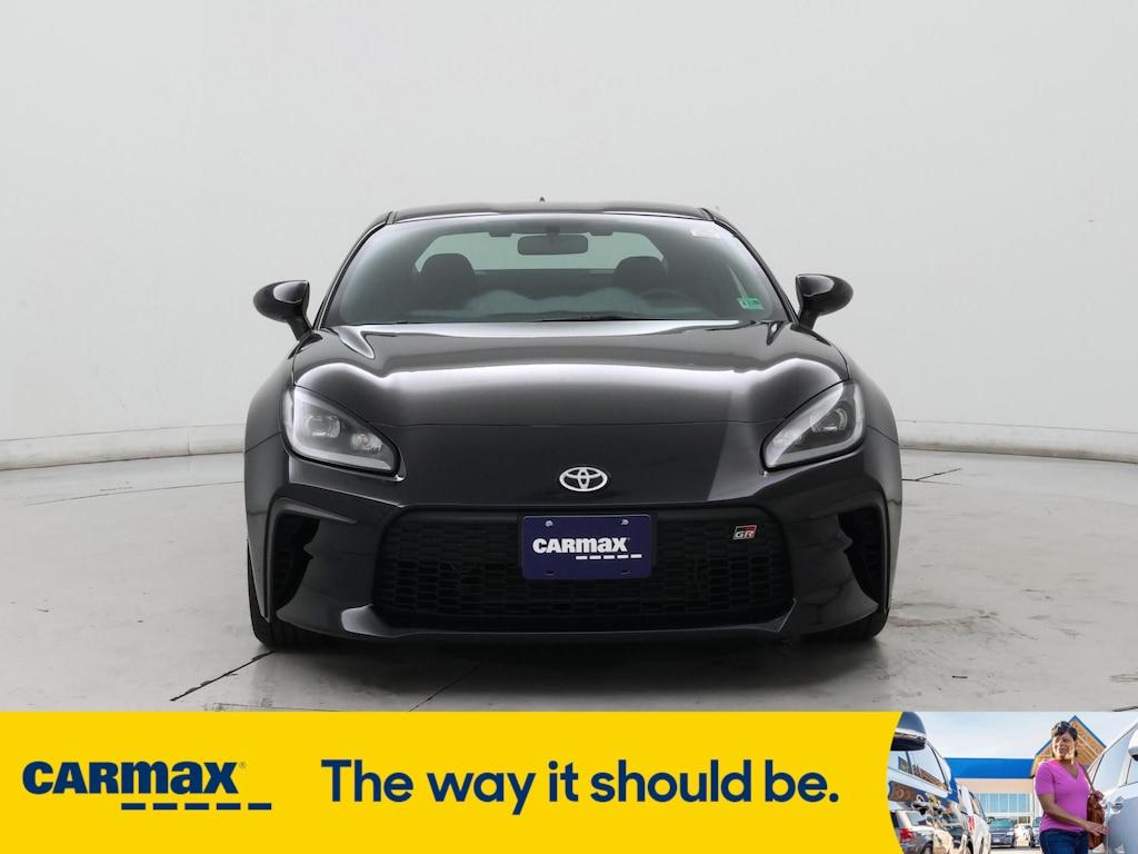 used 2023 Toyota GR86 car, priced at $31,998