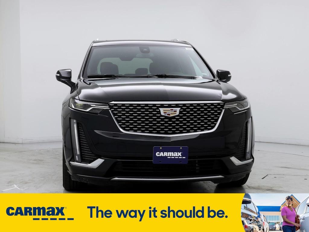 used 2023 Cadillac XT6 car, priced at $37,998