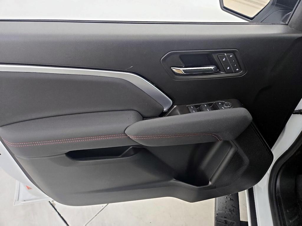 used 2025 Chevrolet Colorado car, priced at $41,998