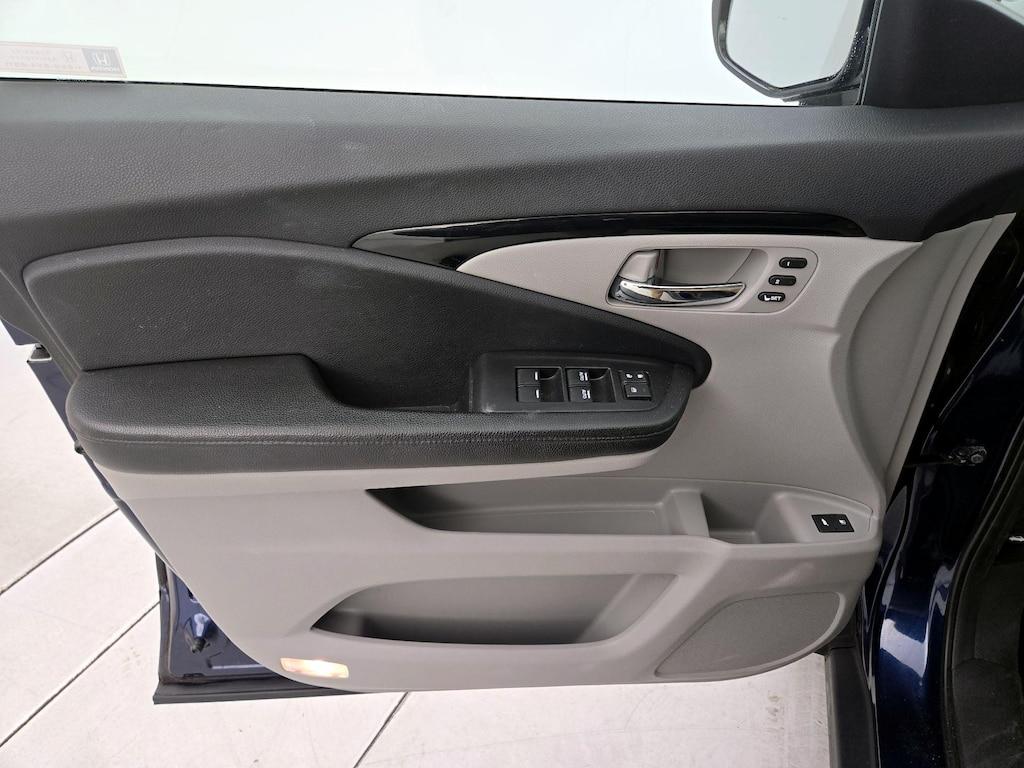 used 2017 Honda Pilot car, priced at $24,998