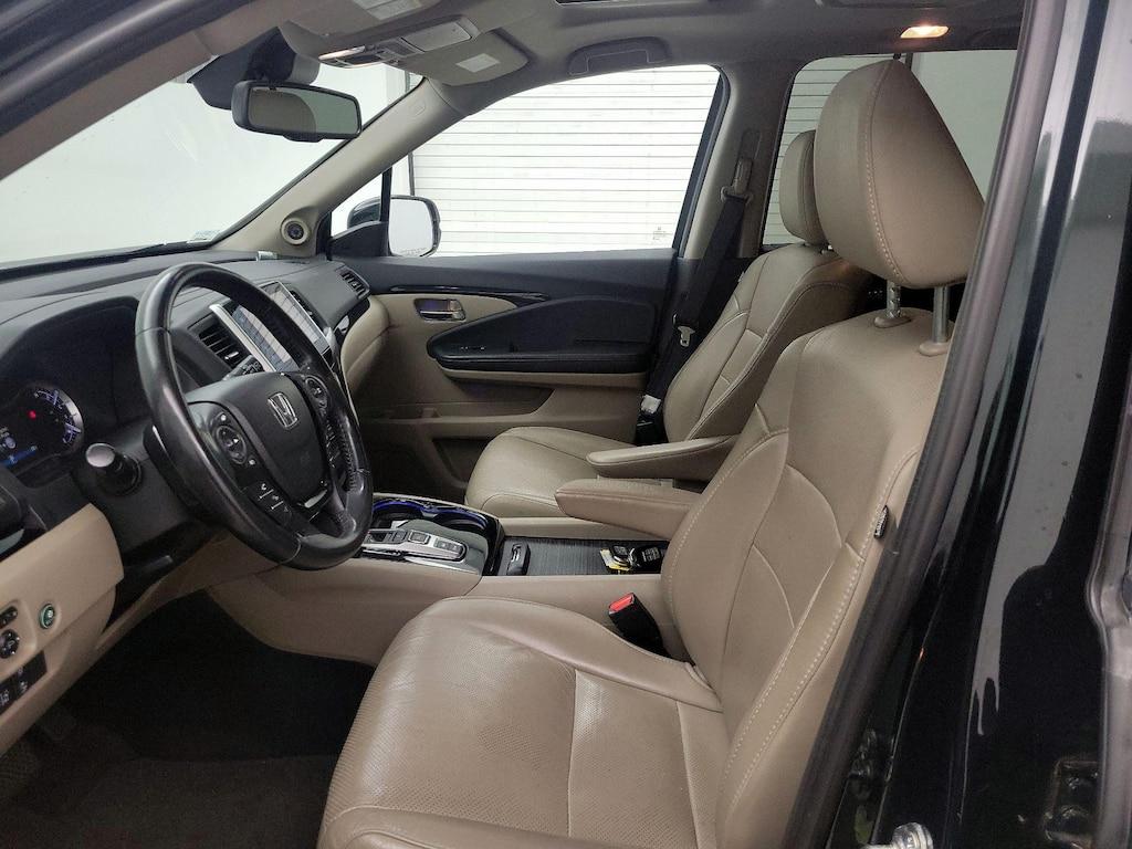 used 2016 Honda Pilot car, priced at $27,998