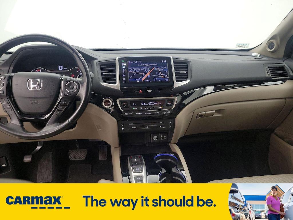 used 2016 Honda Pilot car, priced at $27,998