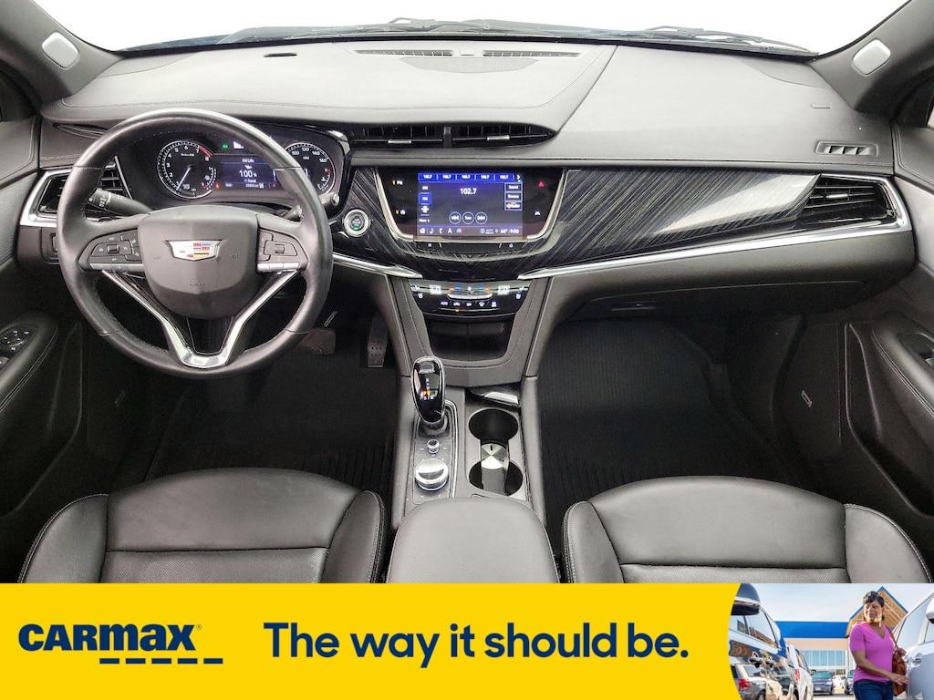 used 2023 Cadillac XT6 car, priced at $42,998