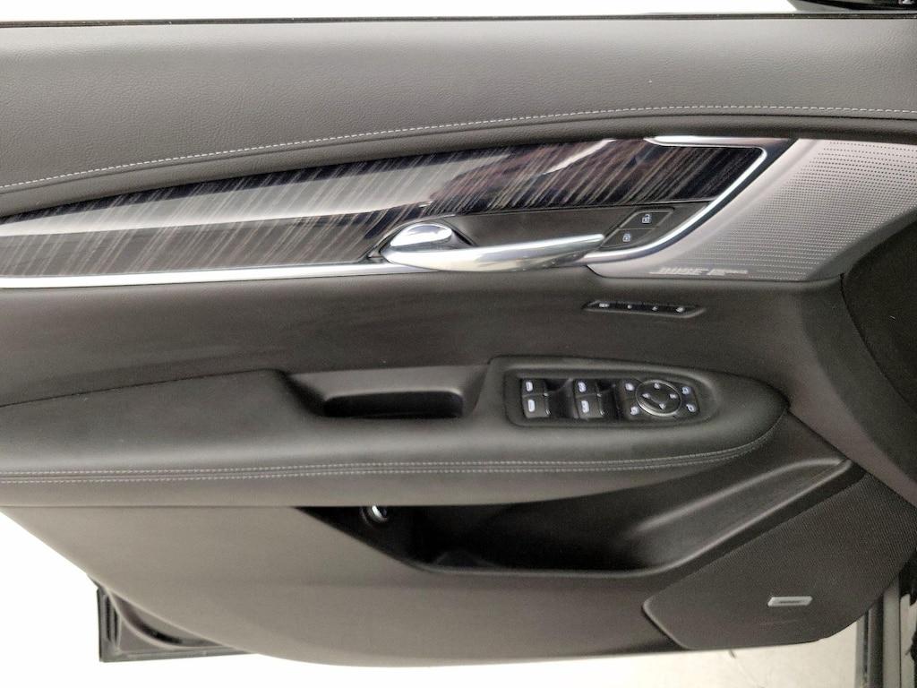 used 2023 Cadillac XT6 car, priced at $42,998
