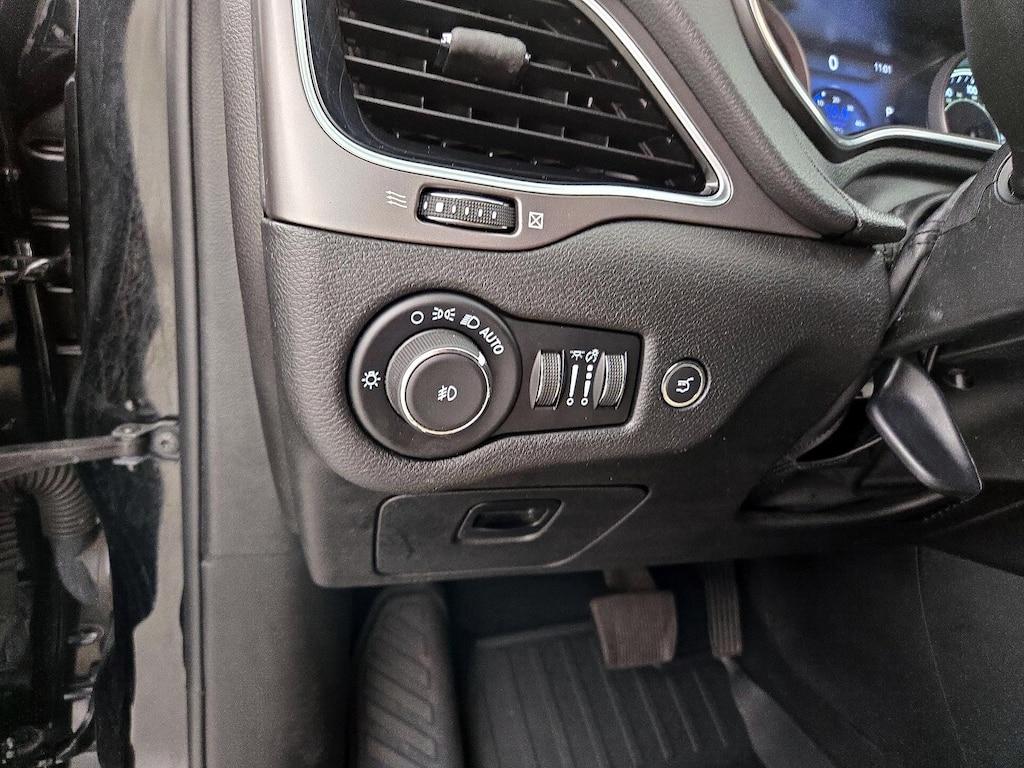 used 2021 Jeep Cherokee car, priced at $24,998