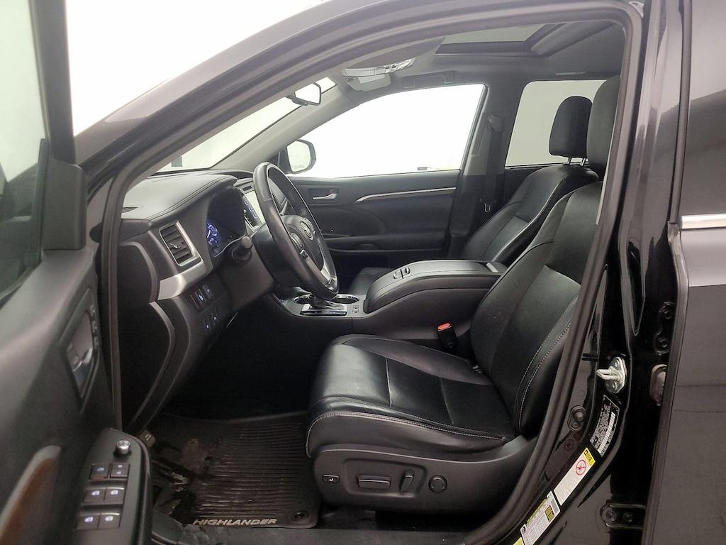 used 2014 Toyota Highlander car, priced at $20,998