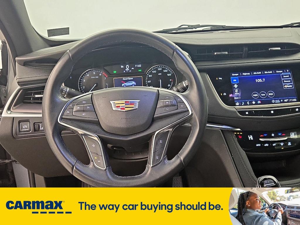 used 2021 Cadillac XT5 car, priced at $24,998