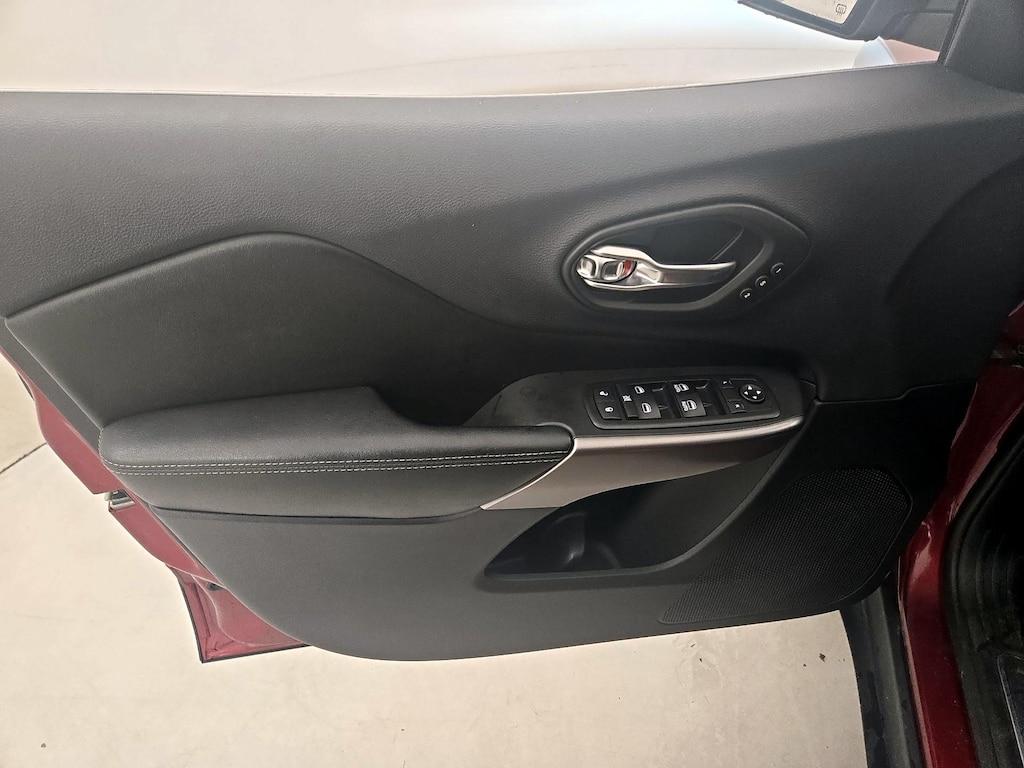 used 2019 Jeep Cherokee car, priced at $20,998
