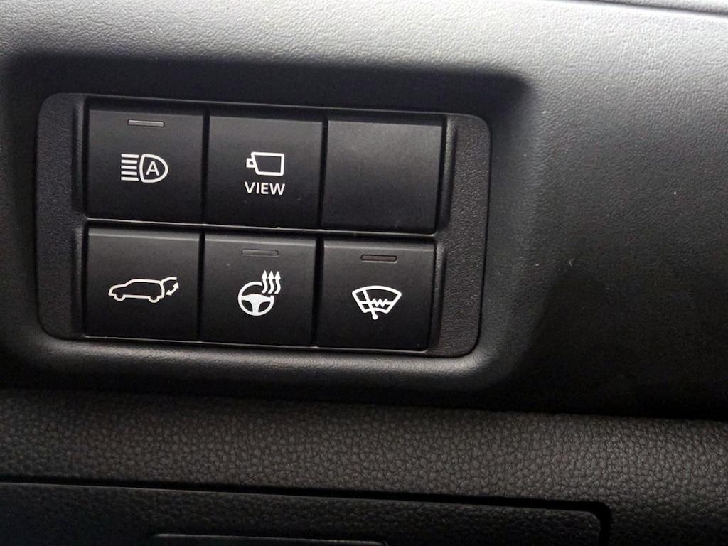 used 2022 Toyota Highlander car, priced at $48,998