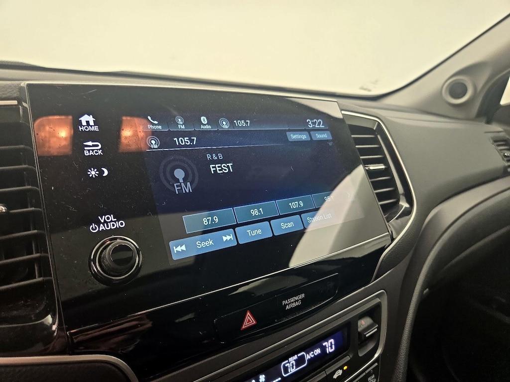 used 2021 Honda Pilot car, priced at $31,998