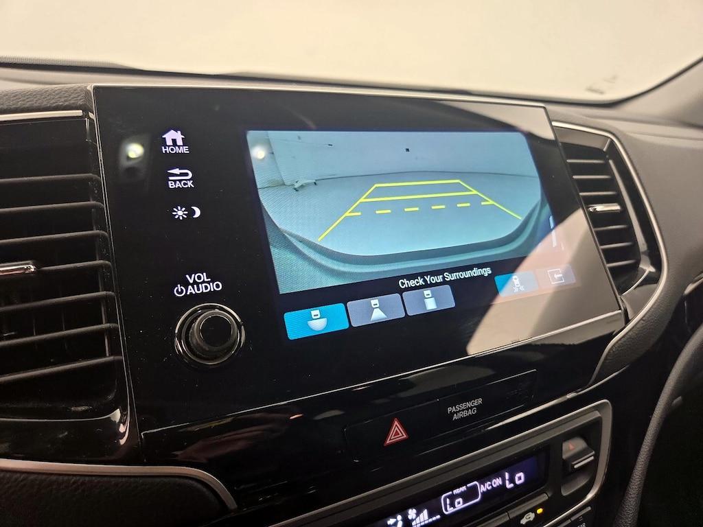 used 2022 Honda Pilot car, priced at $39,998