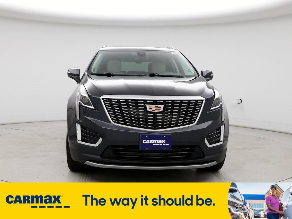 used 2022 Cadillac XT5 car, priced at $31,998