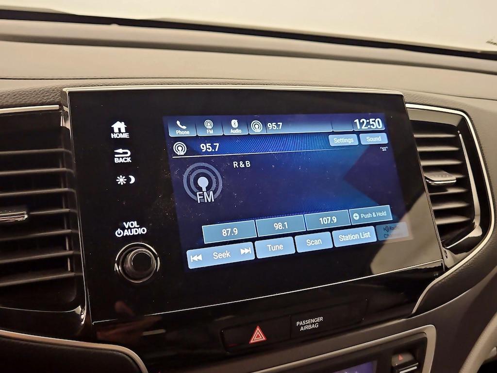 used 2021 Honda Pilot car, priced at $30,998
