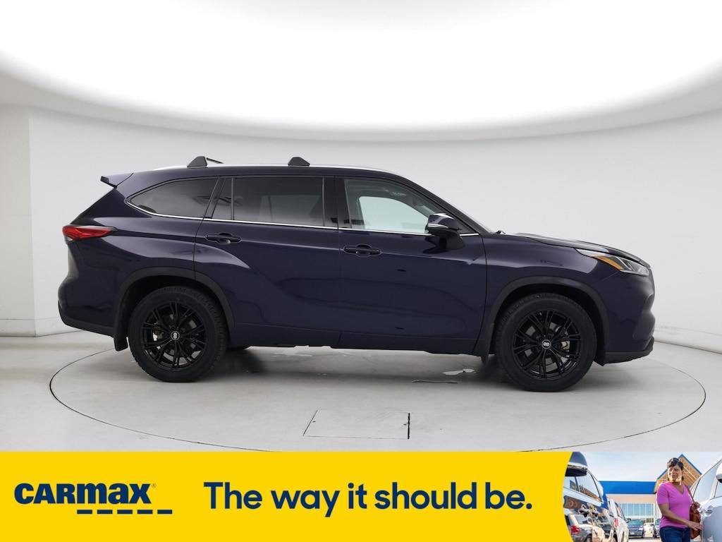 used 2020 Toyota Highlander car, priced at $28,998