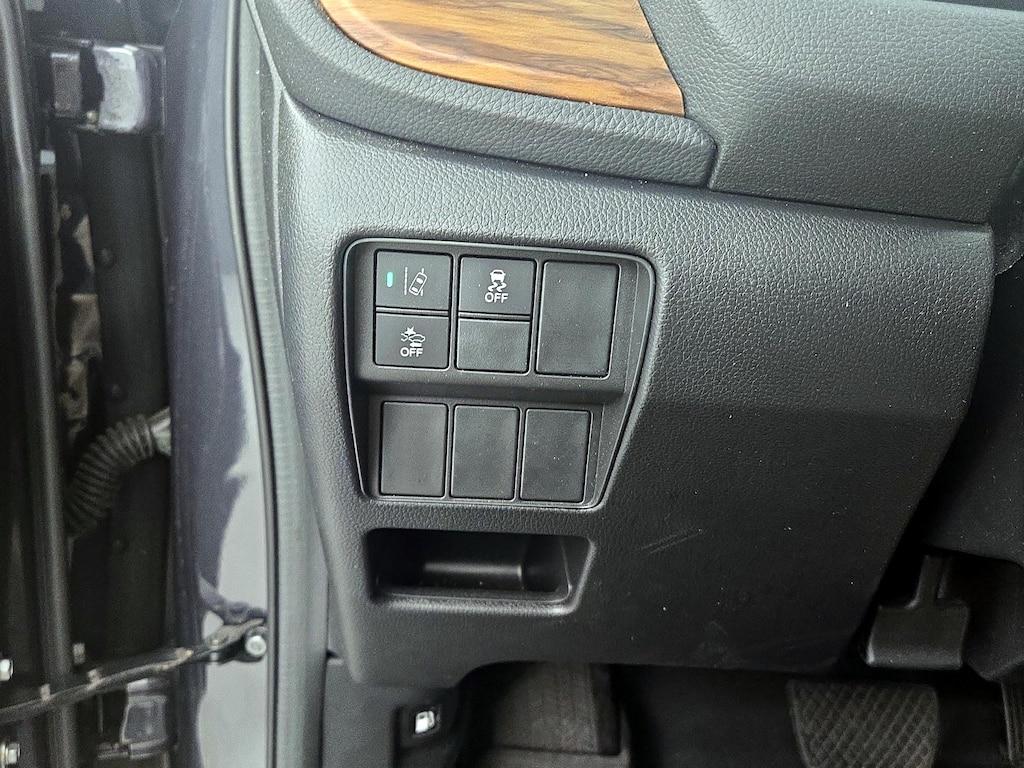used 2018 Honda CR-V car, priced at $24,998