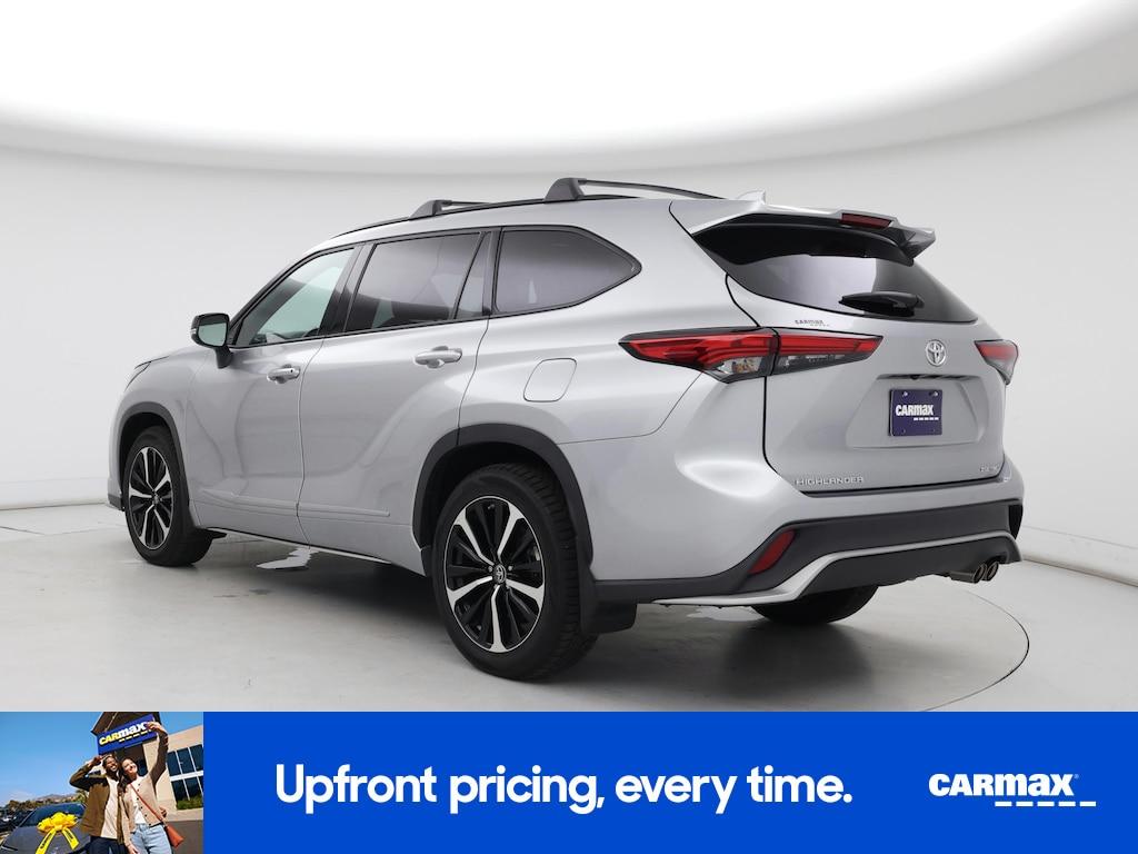 used 2022 Toyota Highlander car, priced at $36,998