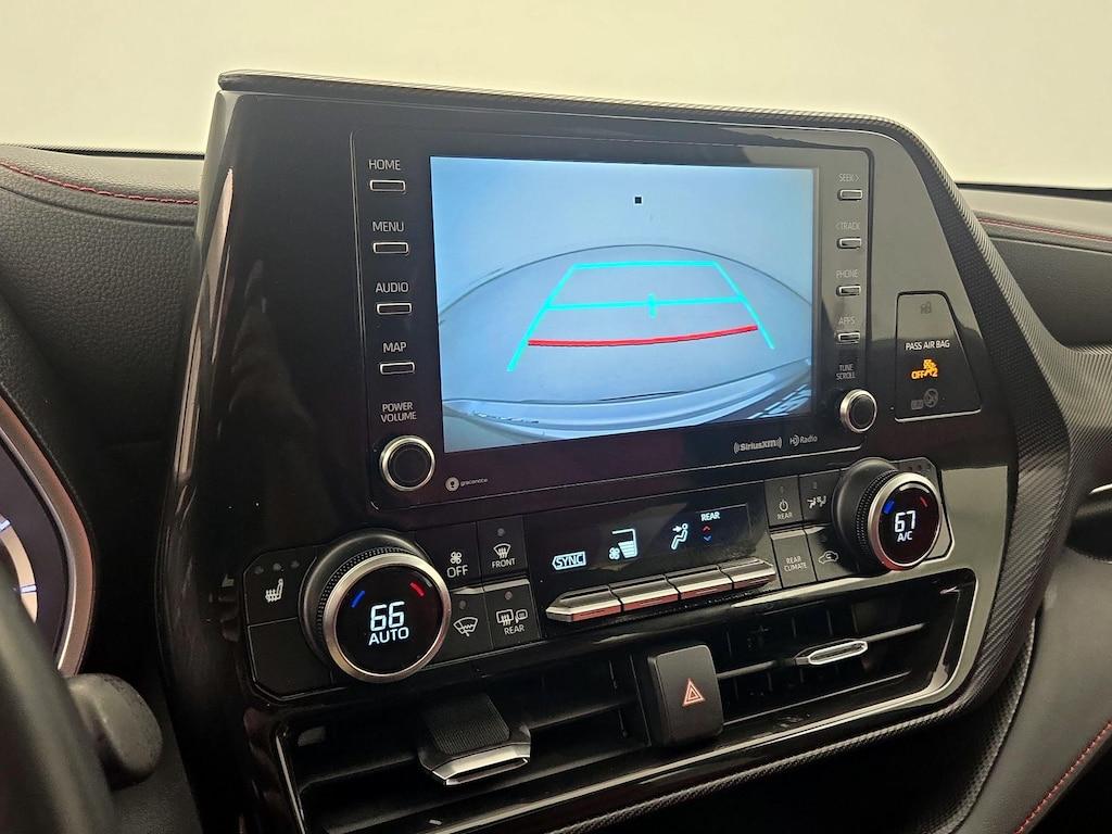 used 2022 Toyota Highlander car, priced at $36,998