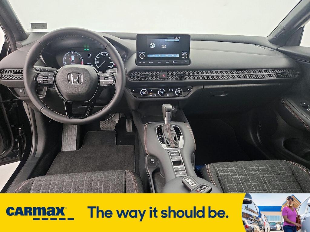 used 2025 Honda HR-V car, priced at $28,998