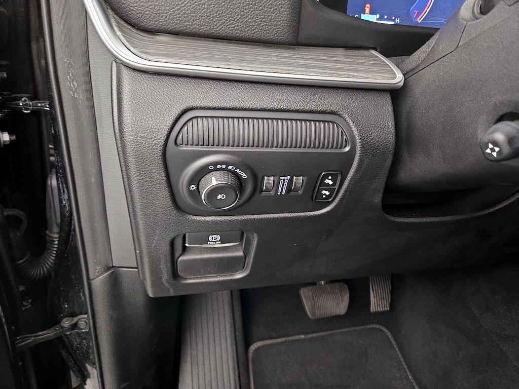 used 2024 Jeep Wagoneer L car, priced at $50,998