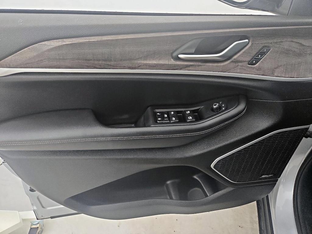 used 2022 Jeep Grand Cherokee car, priced at $33,998