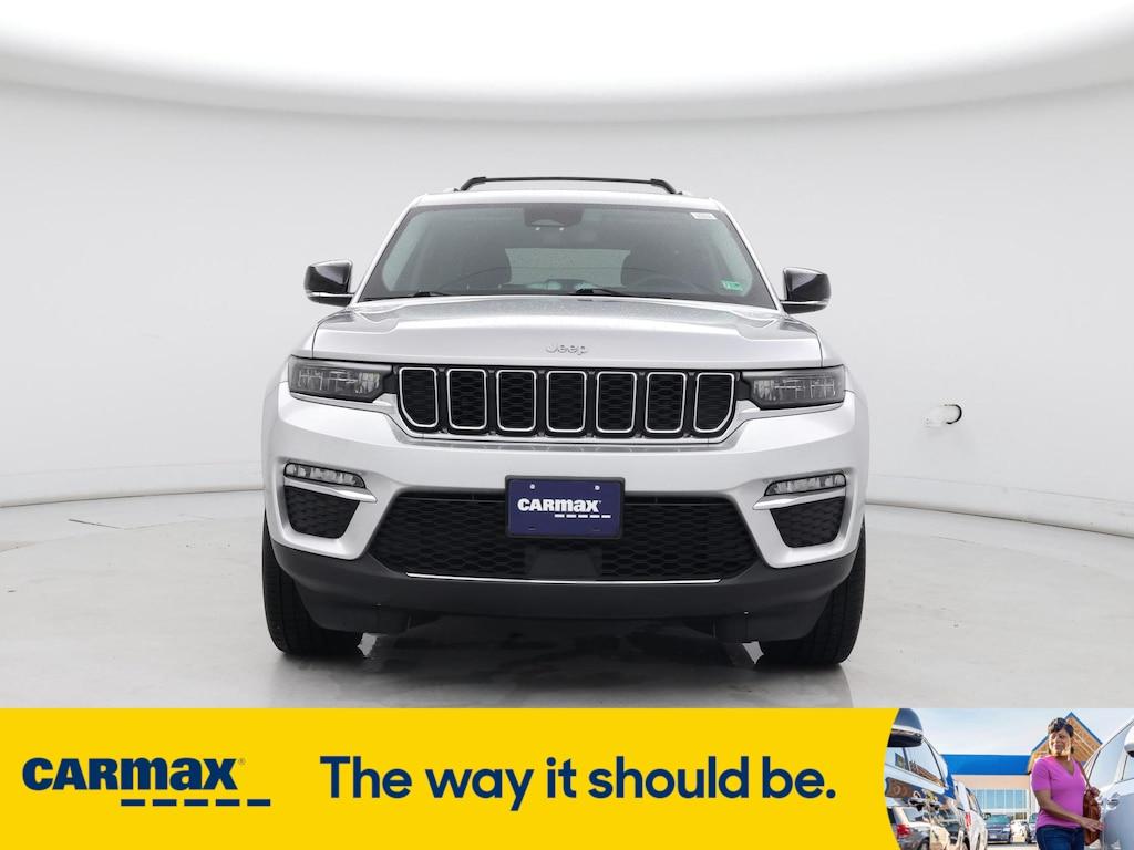 used 2022 Jeep Grand Cherokee car, priced at $33,998