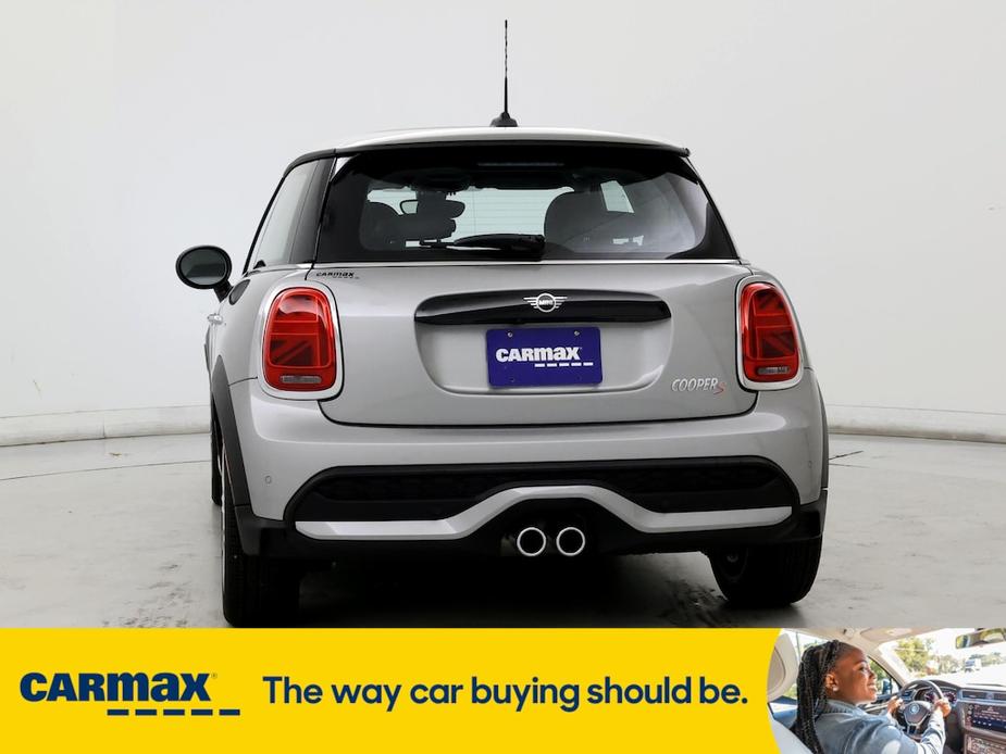 used 2024 MINI Hardtop car, priced at $27,998