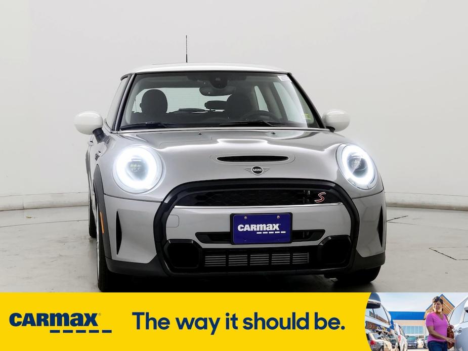 used 2024 MINI Hardtop car, priced at $27,998