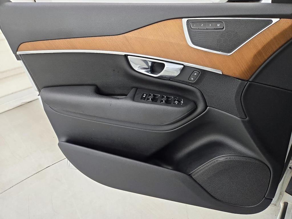 used 2021 Volvo XC90 car, priced at $30,998