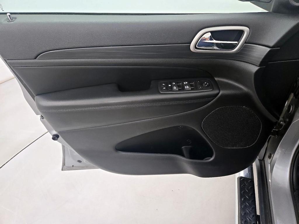used 2020 Jeep Grand Cherokee car, priced at $27,998