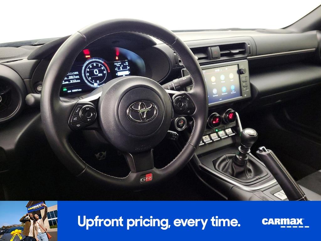used 2023 Toyota GR86 car, priced at $30,998