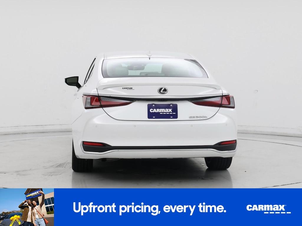 used 2024 Lexus ES 300h car, priced at $39,998