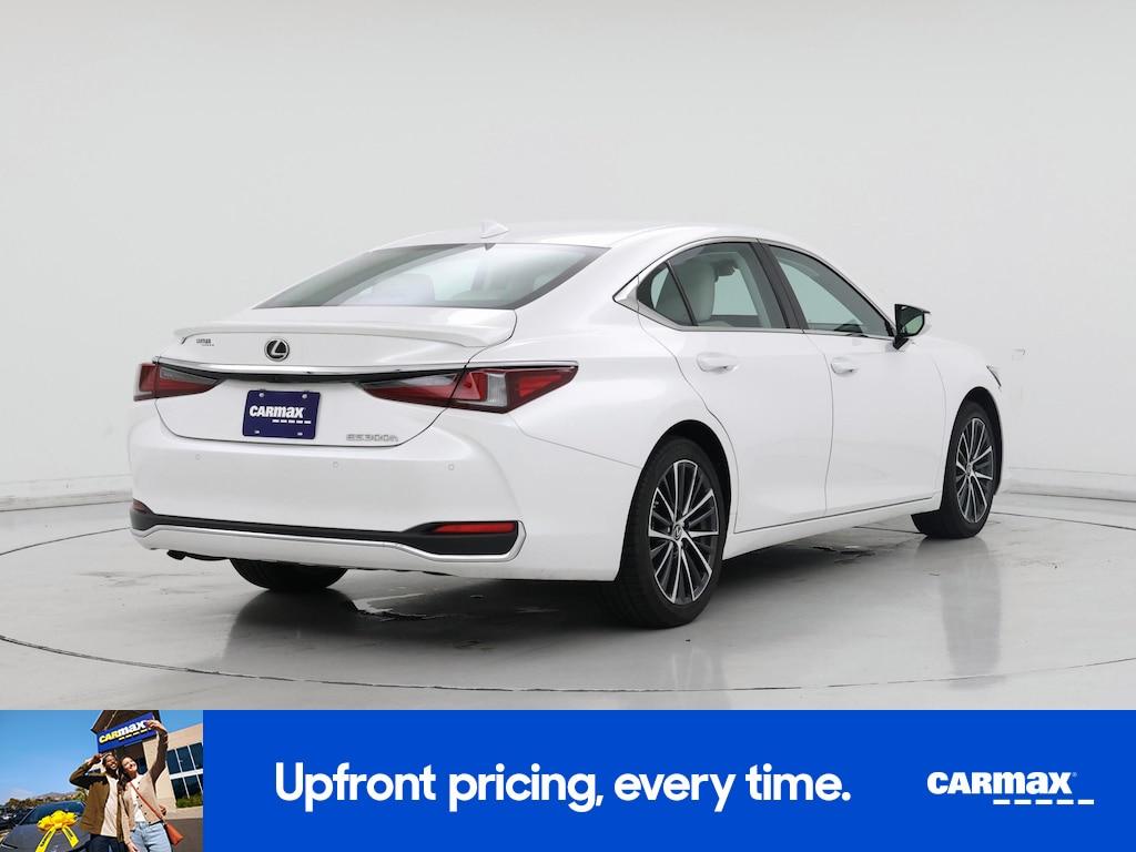 used 2024 Lexus ES 300h car, priced at $39,998