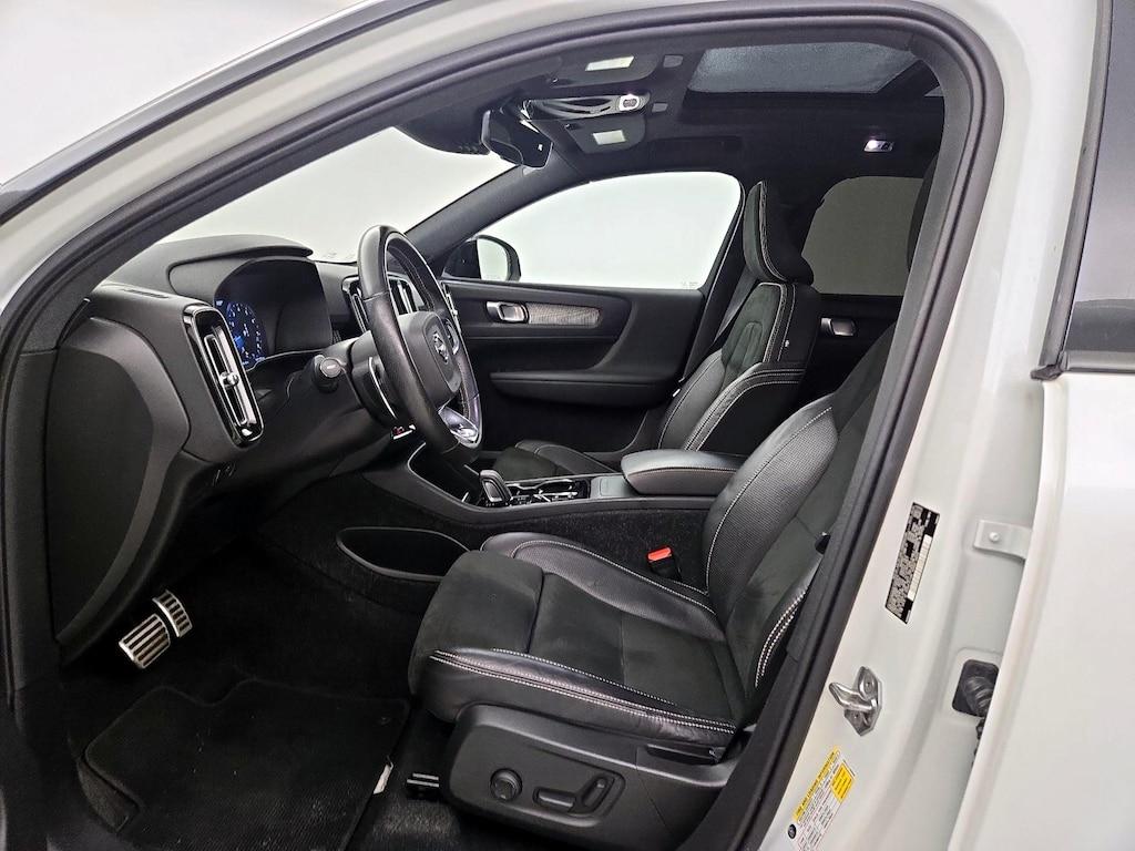 used 2020 Volvo XC40 car, priced at $21,998