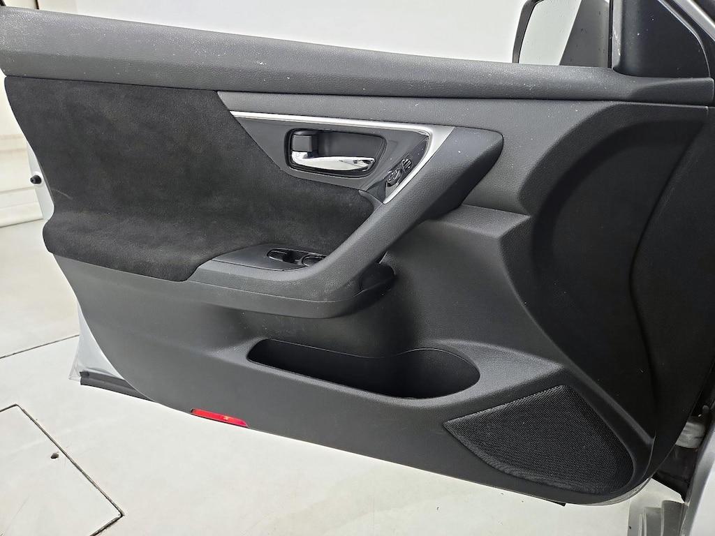 used 2013 Nissan Altima car, priced at $13,998
