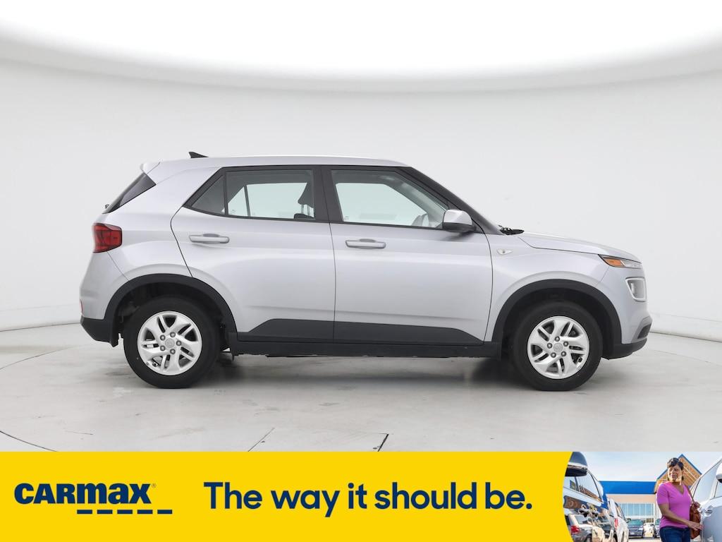 used 2022 Hyundai Venue car, priced at $17,998