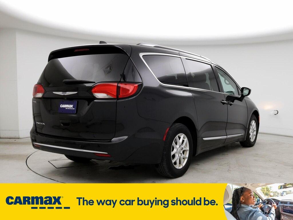 used 2020 Chrysler Pacifica car, priced at $27,998