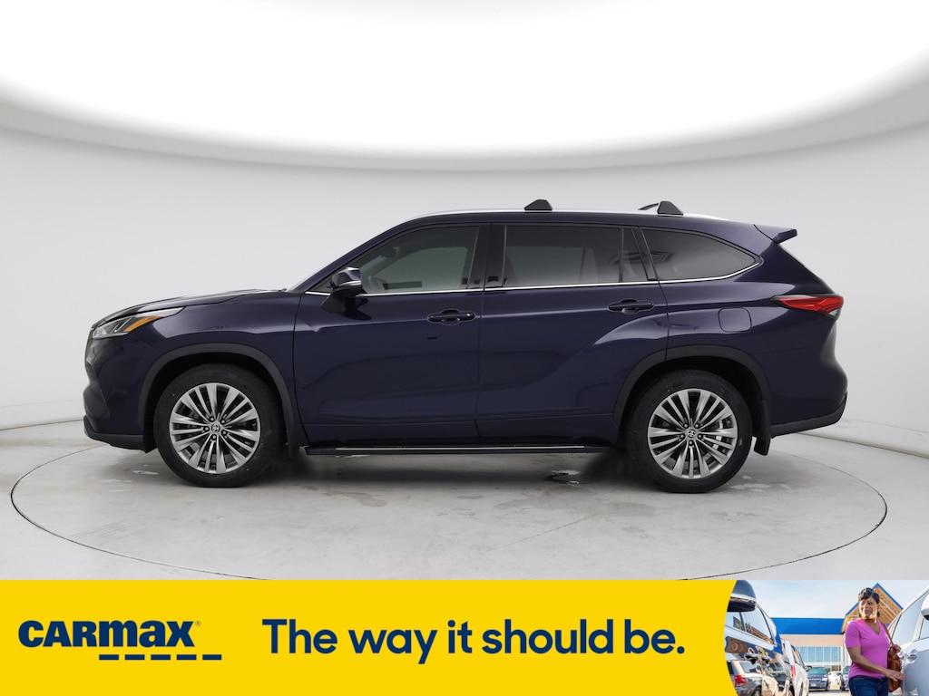 used 2021 Toyota Highlander car, priced at $42,998